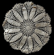 Handmade Cream Crocheted Harvest Wheat Doily 18" D Country French Core Wedding