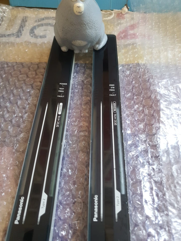 SF2C-H16-N ( SF2C-H16-N E & SF2C-H16-N D ) SUNX Panasonic Light Curtain sensor - Image 2 of 4