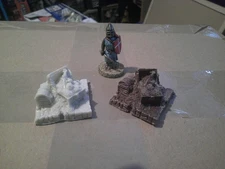 2 Treasure Piles resin unused 28mm scale resin Fantasy Forge unused