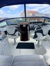8.5m Searay Sunrunner 280 Class Cruiser