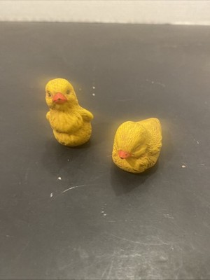 Two Small Hand Painted Ceramic Chicks Rt