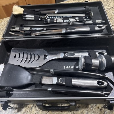 BBQ set  Complete with Aluminum carrying case. Never Used Great Cond. Cpix