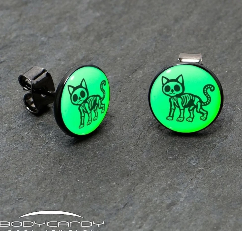 Aretes Esqueleto Gatito Gato Negro Brilla en la Oscuridad de Onyx O. Foto 4 de 4
