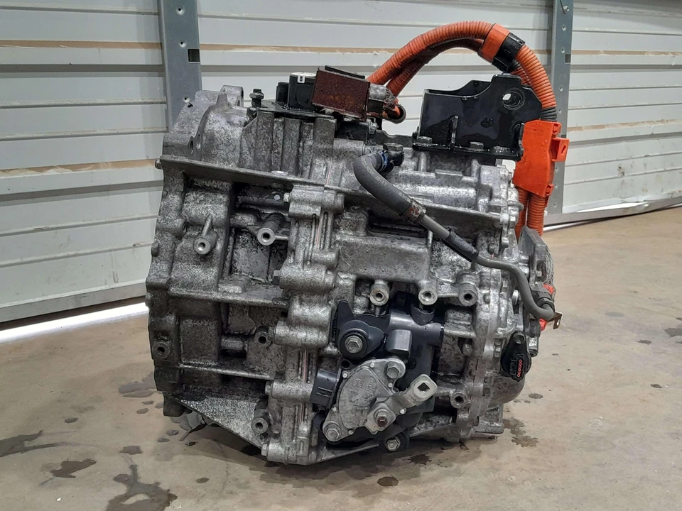 Conjunto de transmisión automática 12-19 Toyota Prius C 1,5 L ECVT OEM 3090052010 Foto 2 de 4