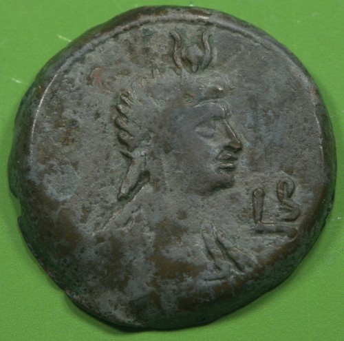 Dióbol de bronce provincial romano ae25 de Galba ISIS Alejandría Egipto - Imagen 3 de 3