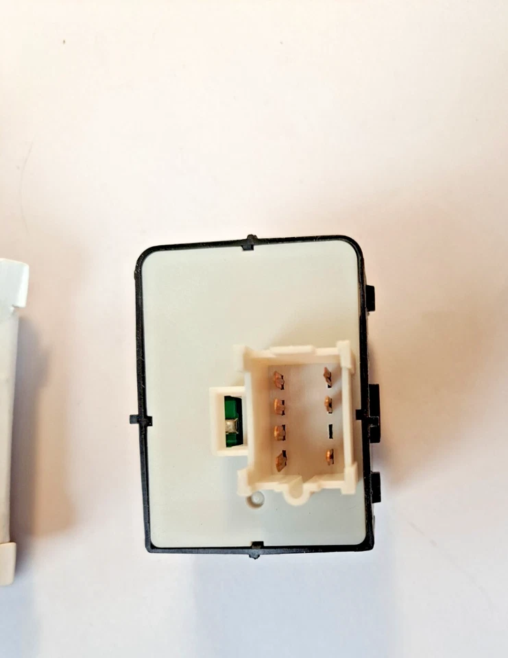 INTERRUPTOR DE JANELA CARQUEST SBC4524 para Chevrolet Monte Carlo 1995 -1999 - Imagem 2 de 3