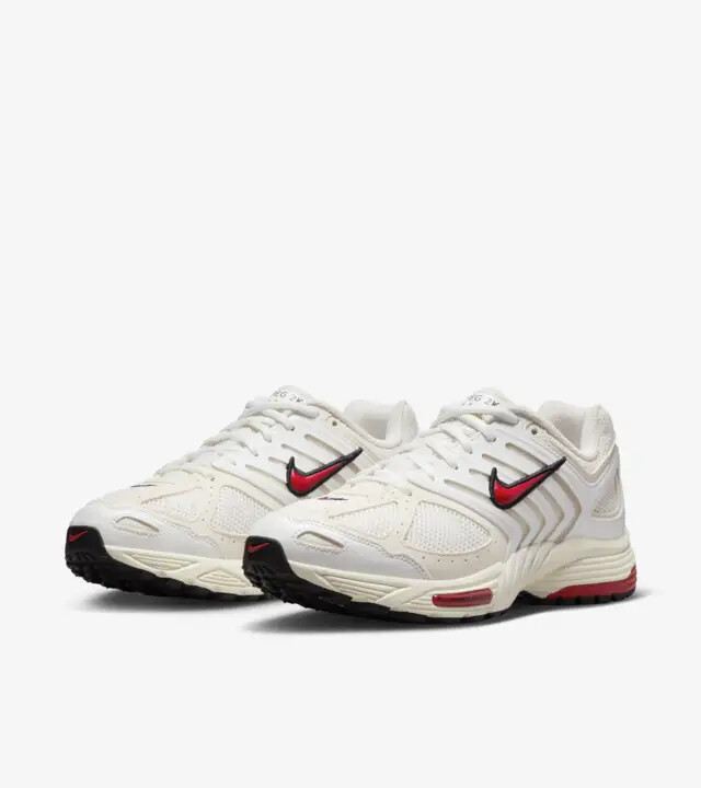 New Nike Women's Air Pegasus 2K5 Shoes - White/ Gym Red