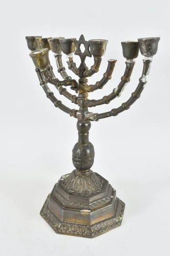 B99F41- Alte Judaica Messing Menora - Bild 4 von 12