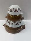 Set 4 Pyrex Mixing Bowls EARLY AMERICAN Gold Cinderella Nesting 441 442 443 444