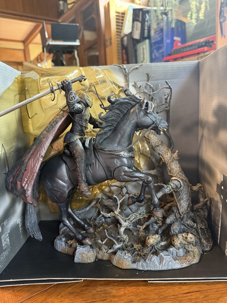 Mcfarlane toys Sleepy Hollow The Headless Horseman 3 Piece Deluxe