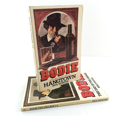 2x Hunter Bodie The Stalker Hangtown Vintage Western Paperback Book Bundle