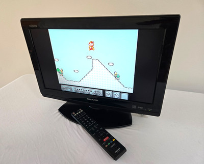 Sharp AQUOS LC-19SB280UT 19'' LCD HDTV Retro Gaming HDMI Component Tested Remote