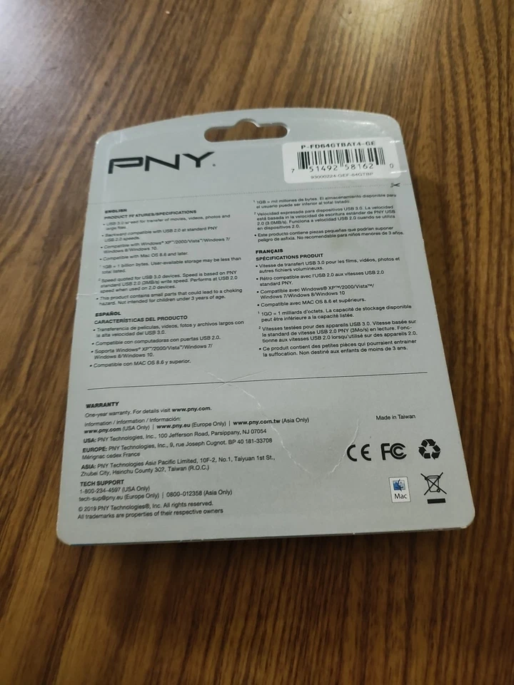 PNY 64GB USB 3.0 Flash Drive Black/Grey - Image 2 of 3