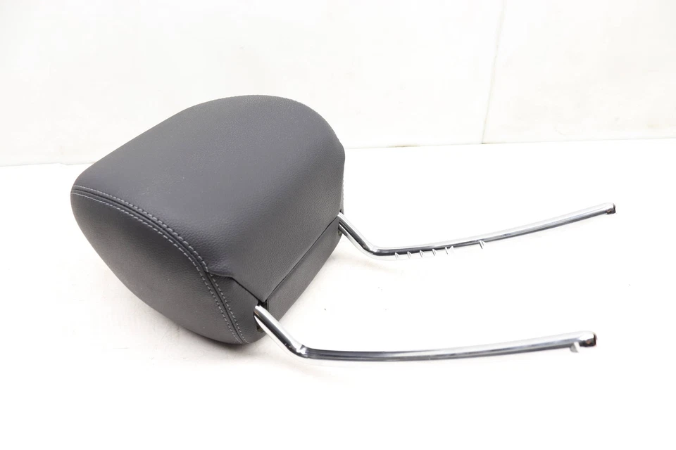 2015-2019 MERCEDES-BENZ GLA45 AMG - Front SEAT Headrest / HEAD REST 2469701300 - Image 2 of 4