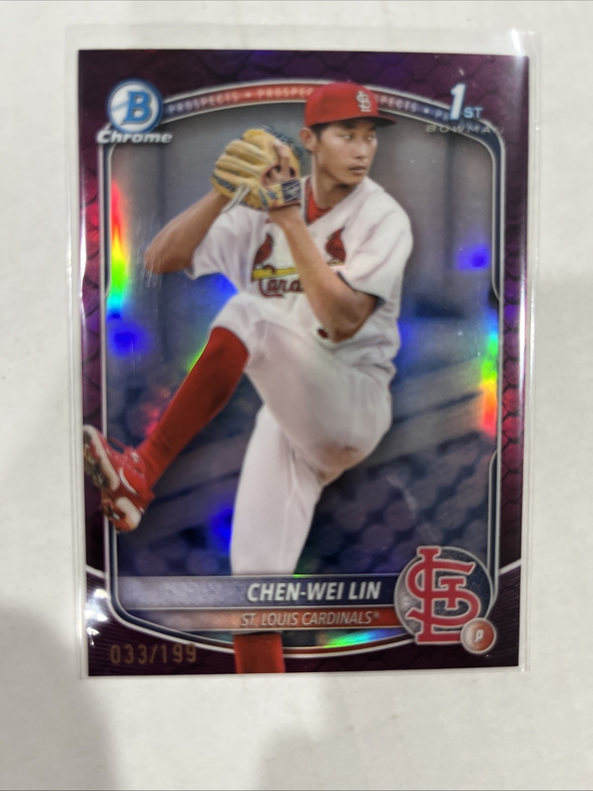 2025 Bowman - Chrome Prospects Chen-Wei Lin #BCP-141 Fuchsia Refractor /199 (RC)