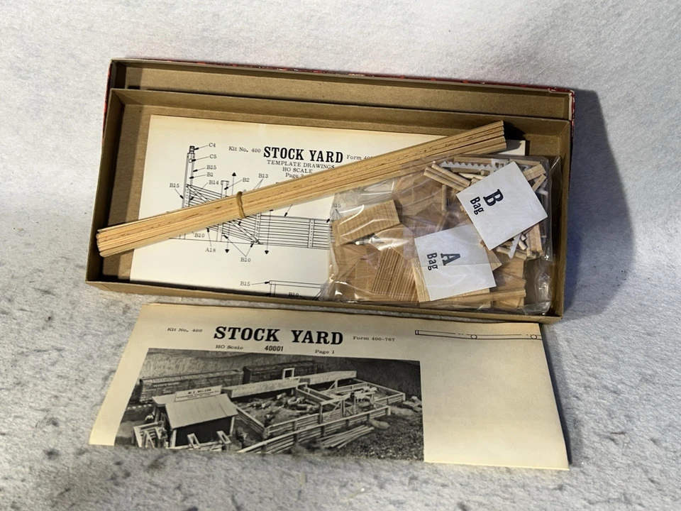 Cool Campbell Scale Models, HO Stockyard Craftsman Kit - Image 3 of 4
