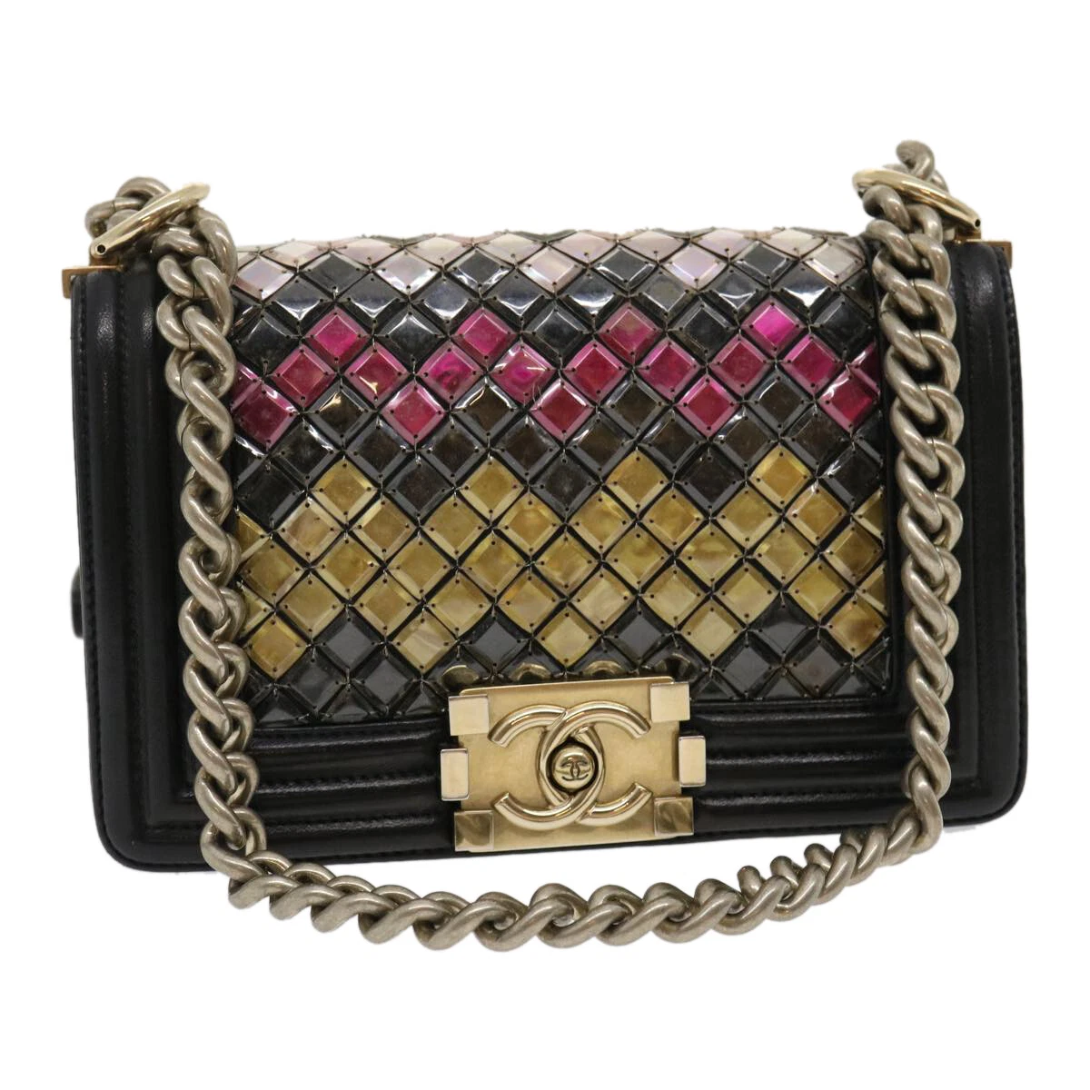 14 Ways to Spot a Fake Chanel Bag - The Study