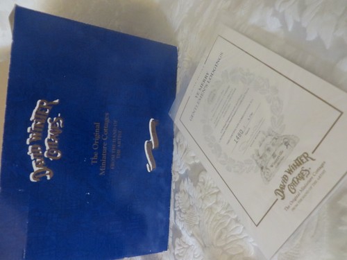David Winter Cottage YE MERRY GENTLEMENS LODGING #1480 NIB - Picture 5 of 7