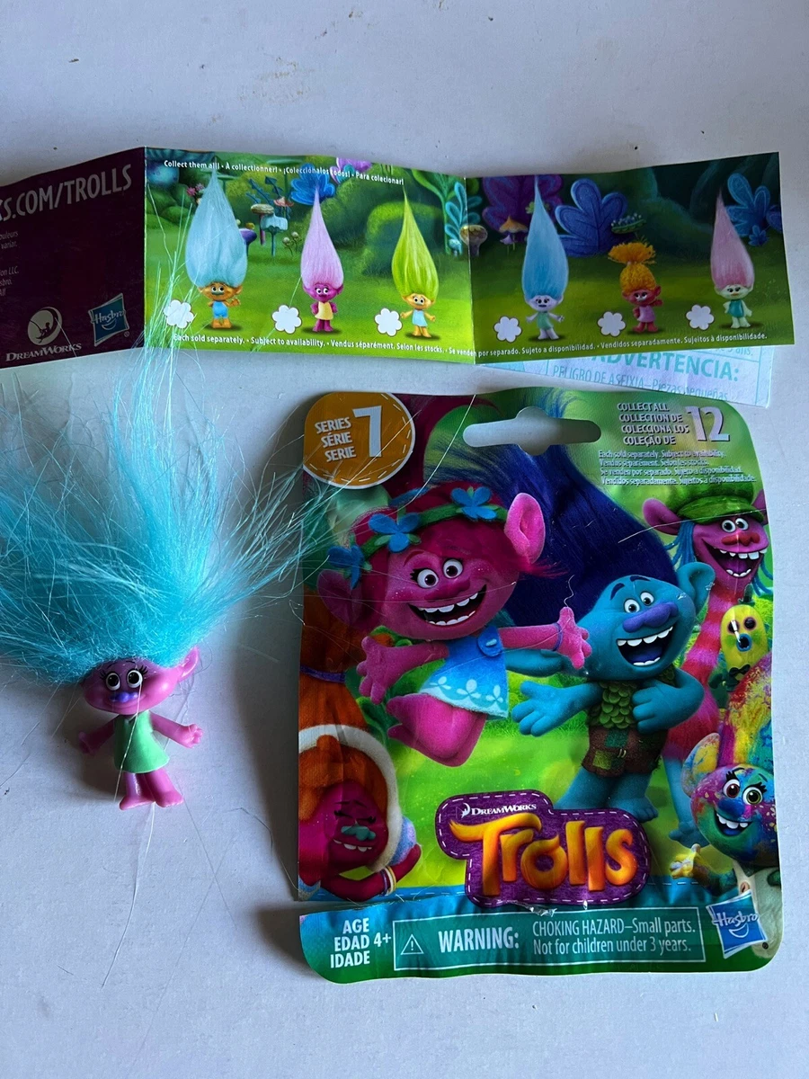 Trolls Small Troll Town Collectible Figures Wave 7 Case