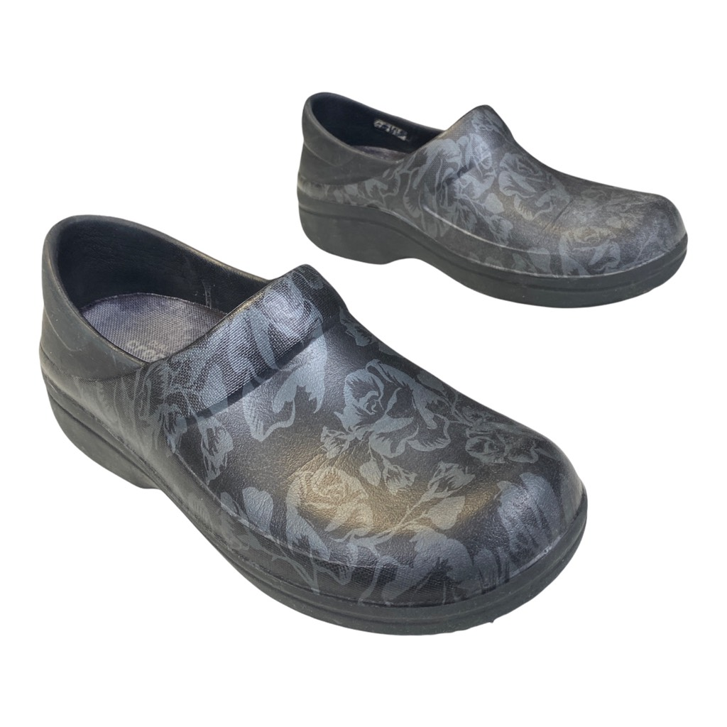 Crocs Womens Clogs Shoes Black Gray Floral Slip On Low Wedge  display picture 1
