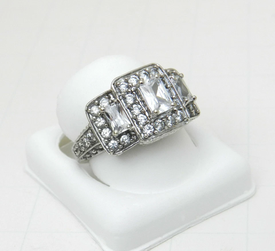 Anillo de oro blanco de 10 quilates con diseño de filigrana vintage de circonitas cúbicas Estate # J57 Foto 2 de 4