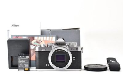 Shutter Count 6.502! Nikon Z fc Gehäuse Silber aus Japan [Near Mint] #A03014