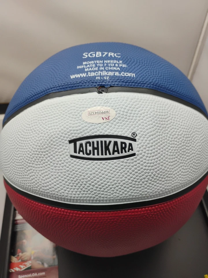 Julius Dr. J Erving 亲笔签名名人堂篮球带 JSA 正品证书 — 第 4/4 张图片