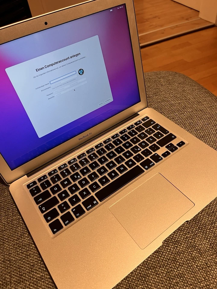 Apple MacBook Air 13 Zoll 121 GB Speicher - Bild 2 von 4