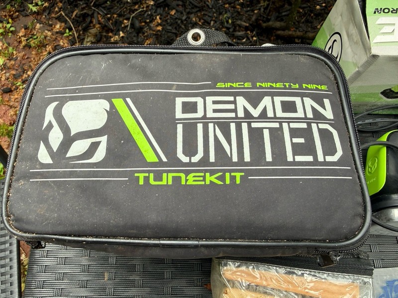 Demon United Tune Kit for Ski and Snowboard Snowboard Tuning Accessory