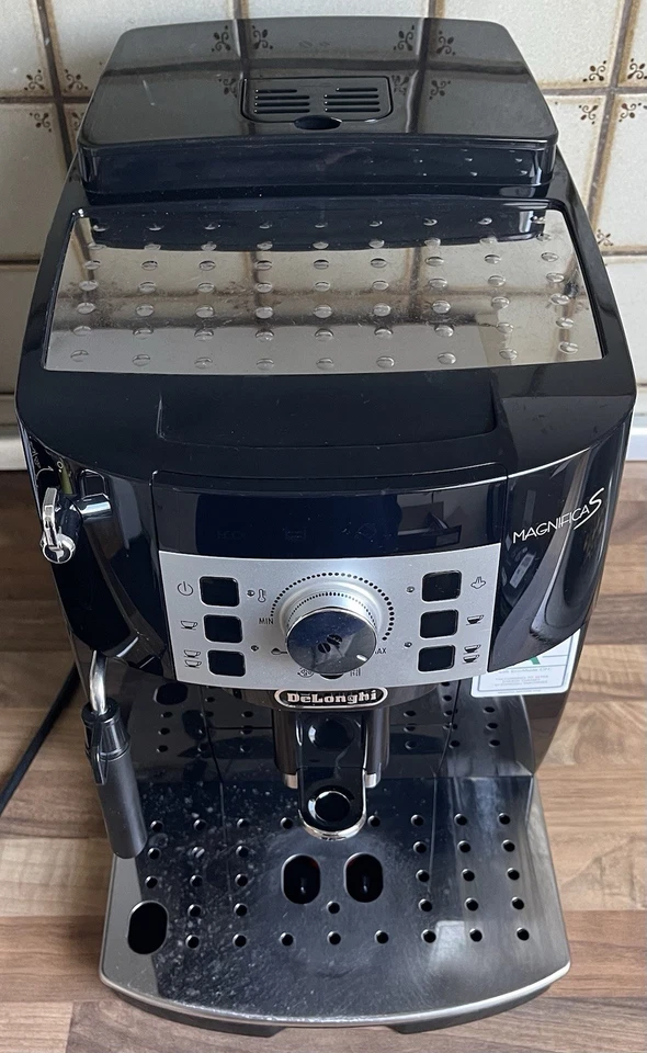 DeLonghi Magnifica S ECAM 22.110.B, Foto 2 von 5