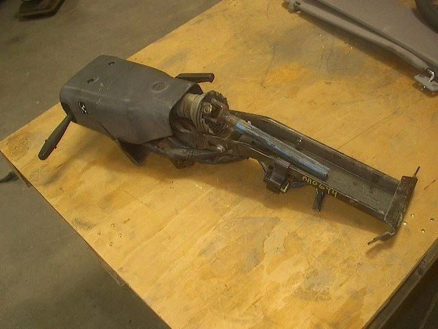 Б/У 2003 ISUZU NQR рулевая колонка с ключом поставляется 28234 - Изображение 3 из 4