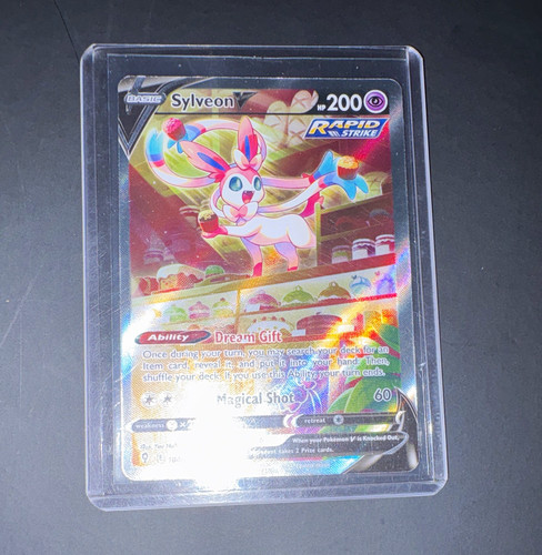 Pokemon TCG Sylveon V Evolving Skies Ultra Rare Rapid Strike Holo 184/203