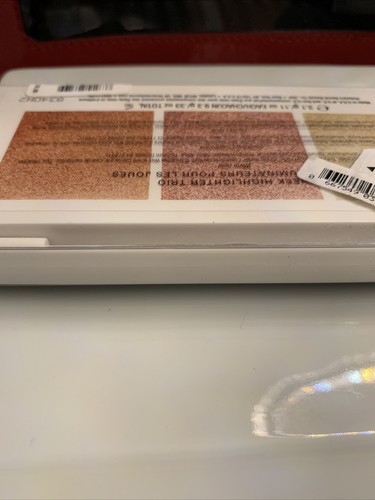 Victoria Secret Beauty GLOW ON Mirror Highlighter Face Powder Makeup Palette - Picture 2 of 5