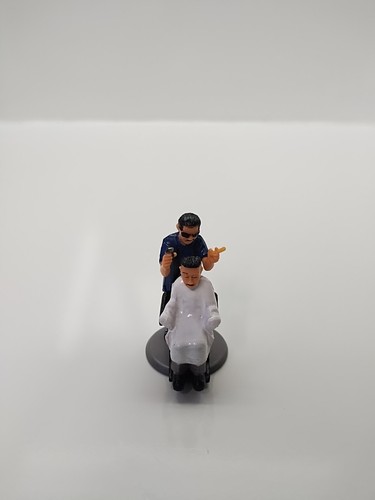 Homies Series 7 1.75" Peloquero Lil Chino Homieshop David Gonzales Barber Chair