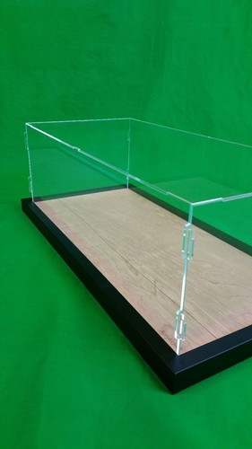 25""L x 12""B x 7""H Acryl Vitrine Maßstab 1:8 Pocher Testarossa Modellautos - Bild 5 von 11