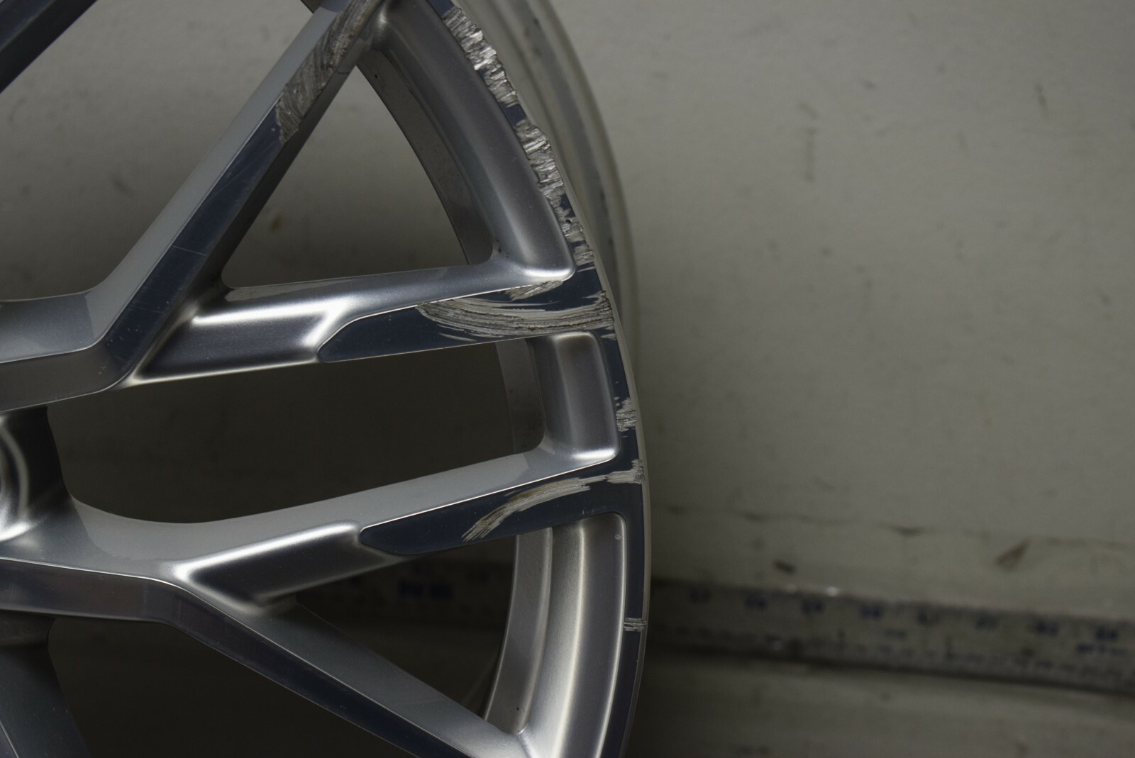 AUDI R8 8.5X20 WHEEL RIM FACTORY OEM 2017-2018 2017–2023 Audi R8 models
