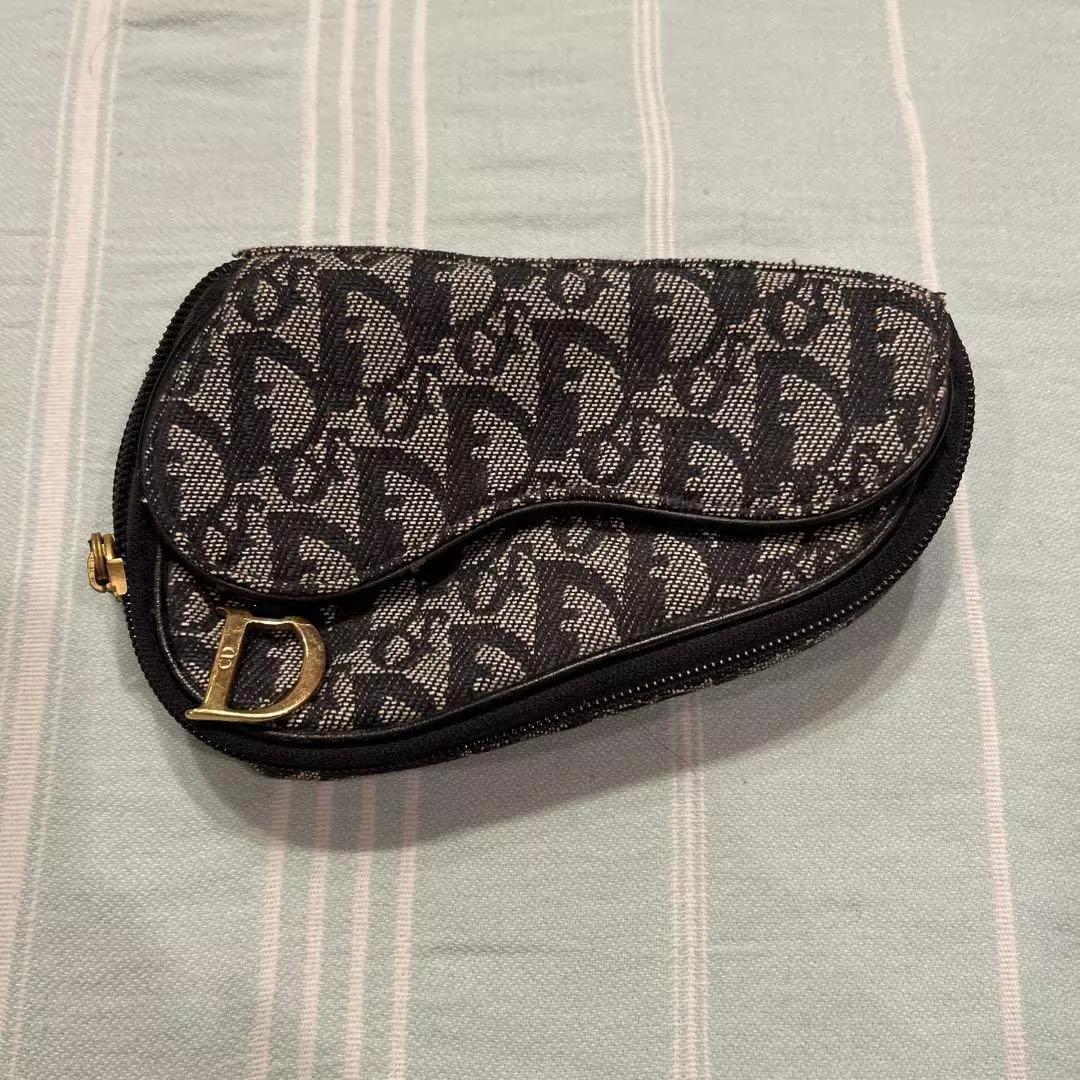 Pochette cosmétique Dior trotteur selle forme D