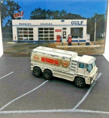 Vintage Corgi Juniors Guy Warrior Esso Tanker No. 14 1:90 Scale
