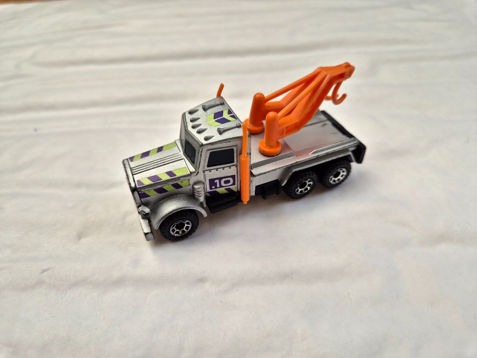 VINTAGE 1990'S MATCHBOX CONNECTABLES VEHICLES 2 PIECE BREAKDOWN TRUCK SET