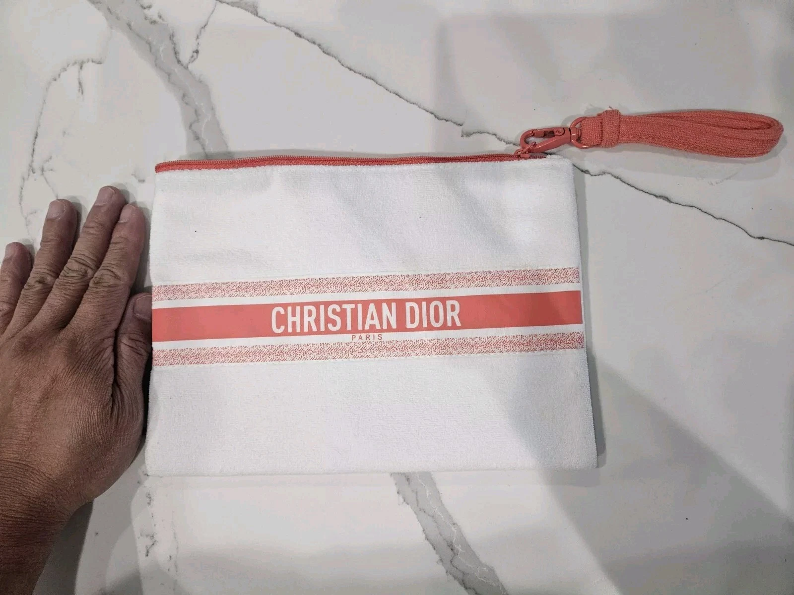 Pochette été Christian Dior nouveauté 2024 serviette tissu cadeau