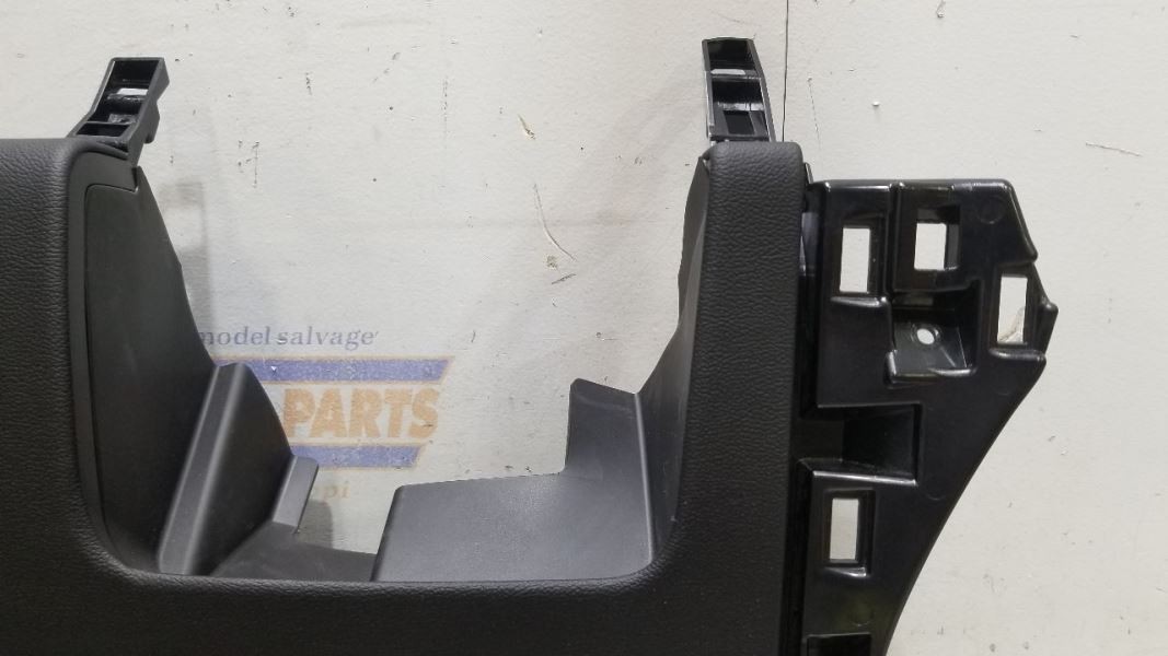 19 2019 MASERATI LEVANTE OEM DRIVER LEFT LOWER KNEE BOLSTER 0670061992