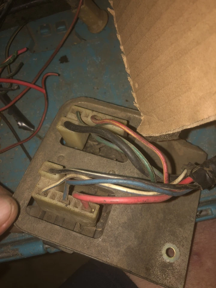 Datsun 620 Fuse Block/ Fuse Box With The 2 Harness Electrical Connectors - Image 3 of 3