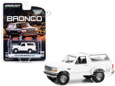 1993 FORD BRONCO XLT OXFORD WHITE 1/64 DIECAST MODEL CAR BY GREENLIGHT 30452
