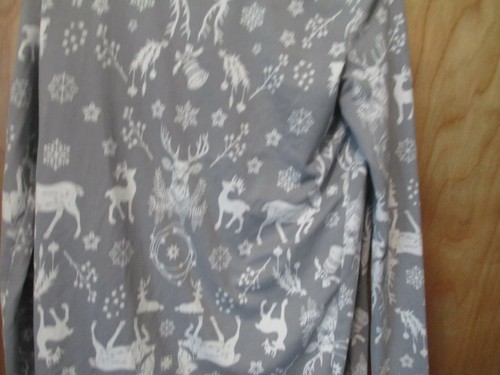 GIRLS NORTH POLE SIZE 8 PAJAMA SET 2 PIECES GRAY & WHITE DEERS SNOWFLAKES - Picture 2 of 5