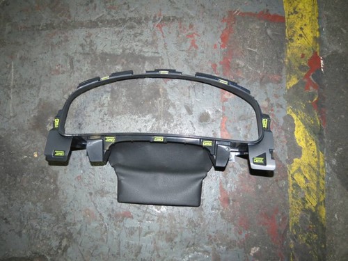 Original VW Touareg 7P R Line Verkleidung Tacho / Kombiinstrument M8585