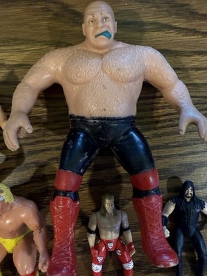 Lot (5) VTG WWF & WCW Wrestling Action Figures Hulk Hogan Animal