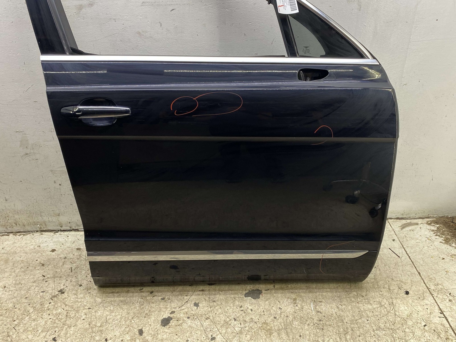 Bentley Bentayga 2015-2020 Front Right Door framework