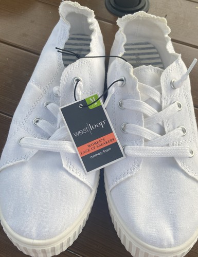Tenis para mujer West Loop blancos con cordones de espuma viscoelástica medianos 7/8 nuevos con etiquetas