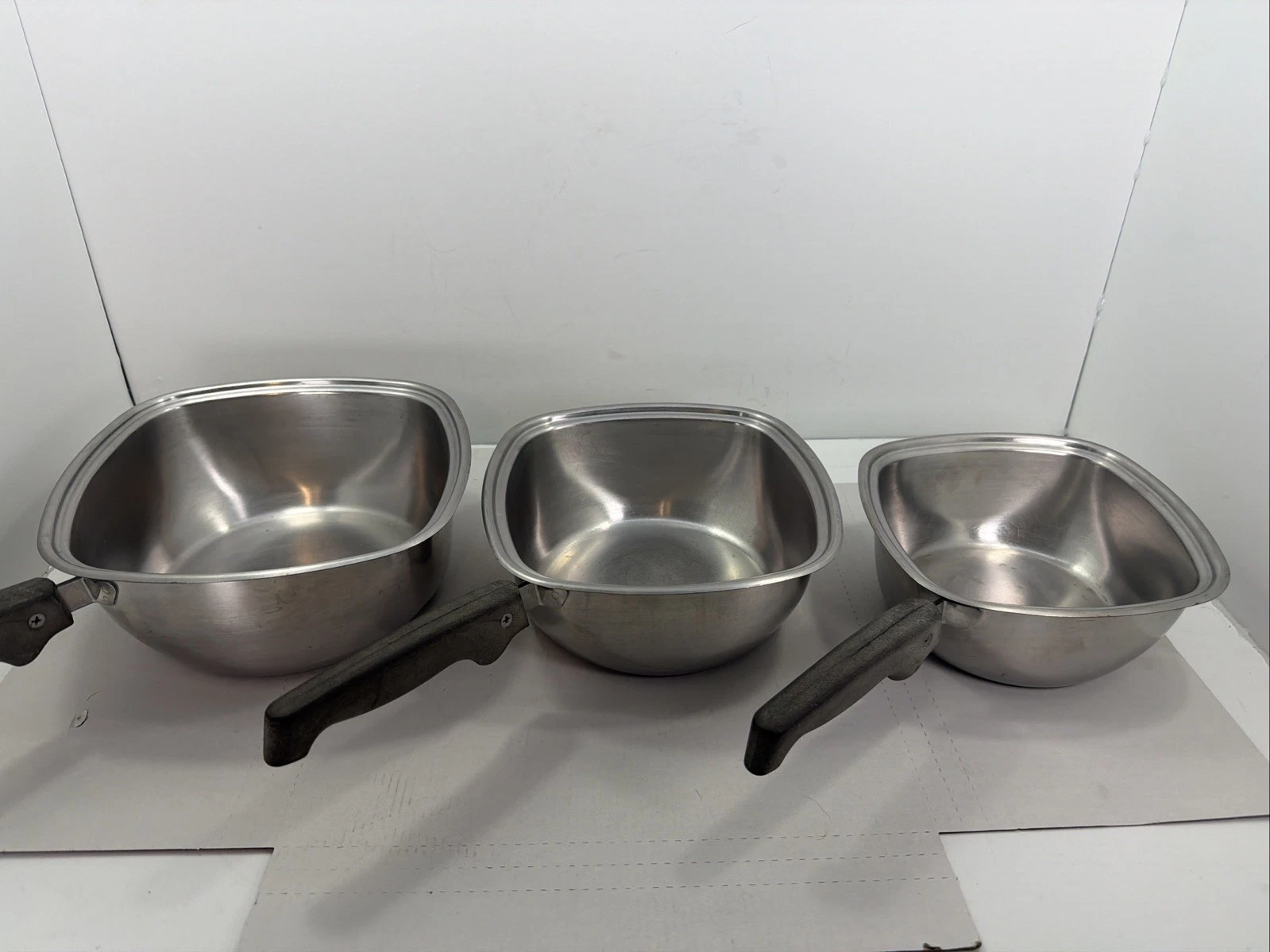 ARISTO CRAFT MULTIPLY STAINLESS SAUCE PAN SET OF 3 No Lids