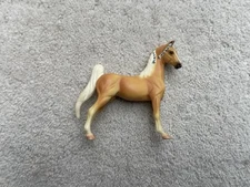 Retired Breyer Horse Stablemate #5608 #5901 Palomino American Saddlebred G2